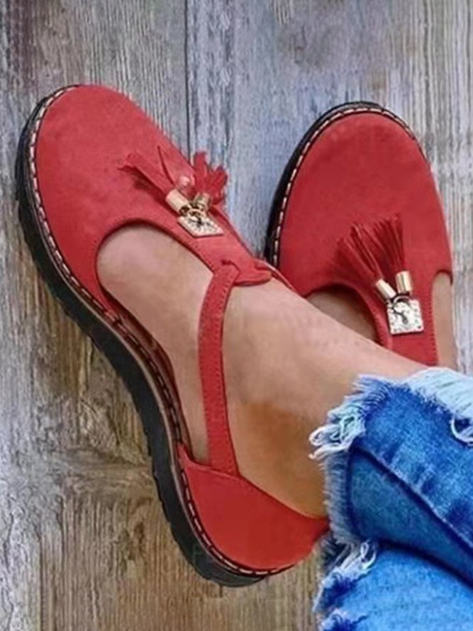 Women's Gold Buckle Fringe Mary Jane Shoe
