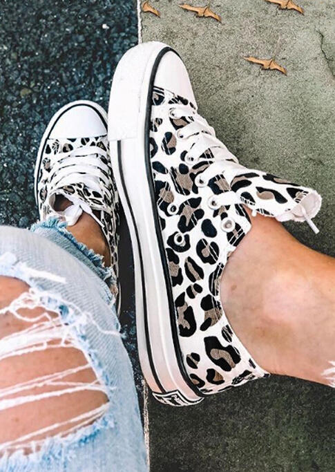 Cow Splicing Round Toe Sneakers