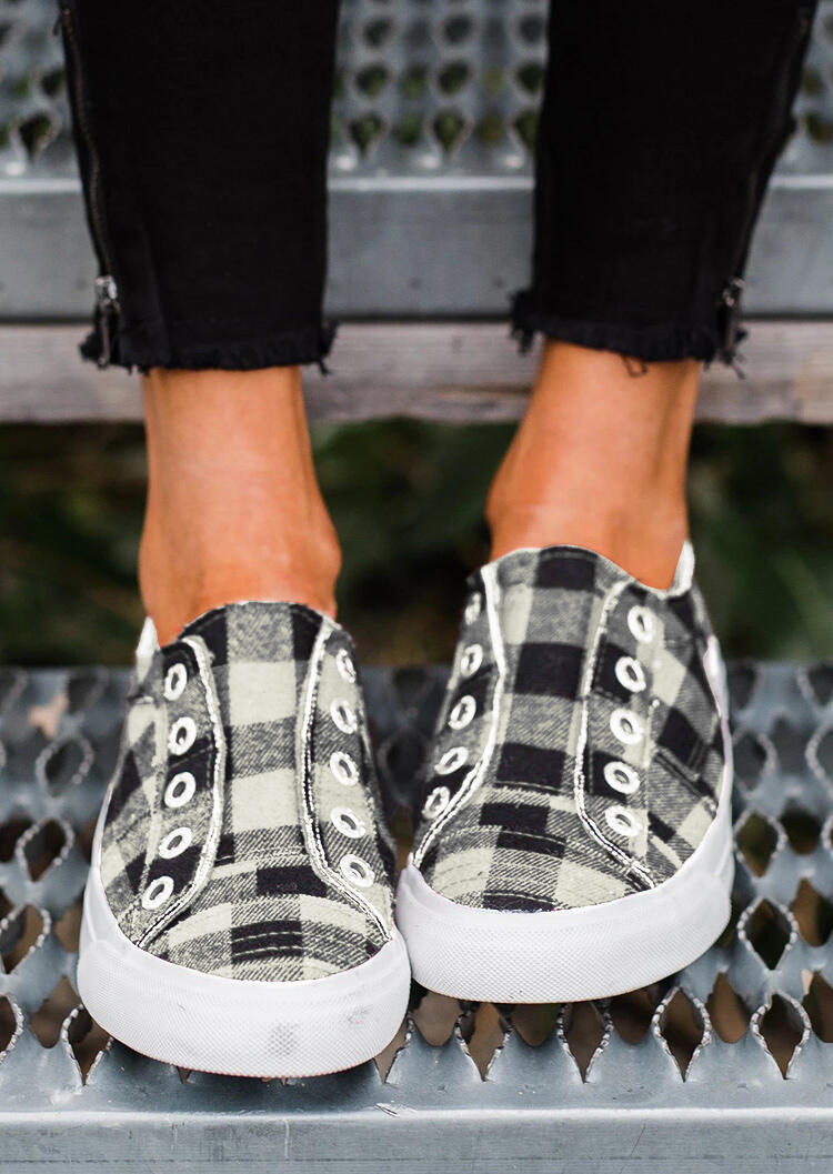 Plaid Slip-On Round Toe Flat Sneakers