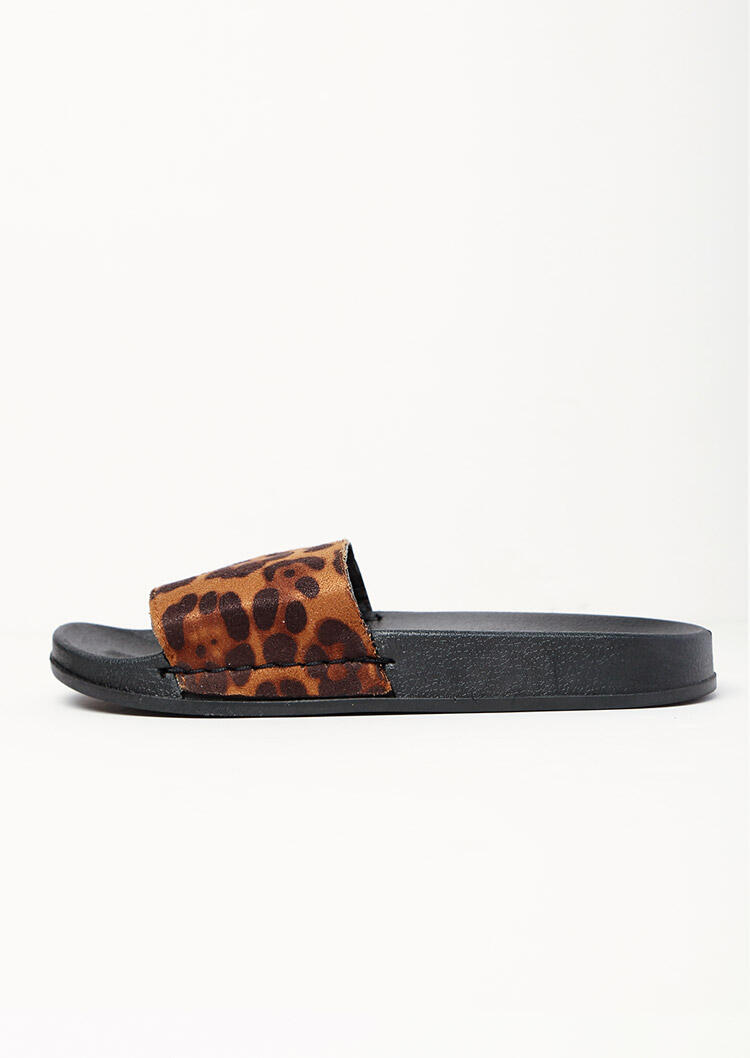 Leopard Printed Slip On Flat Slippers