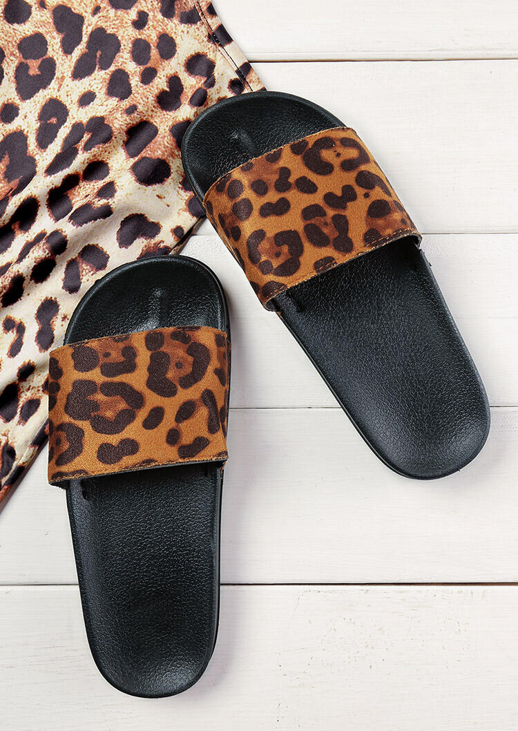 Leopard Printed Slip On Flat Slippers