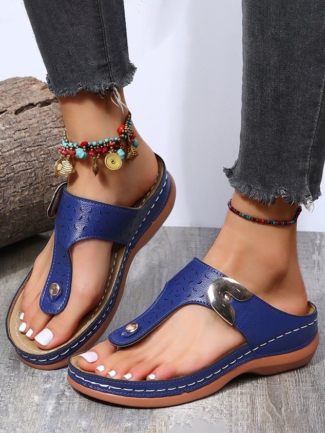 Women's Gold Buckle Punched Flip-Flops