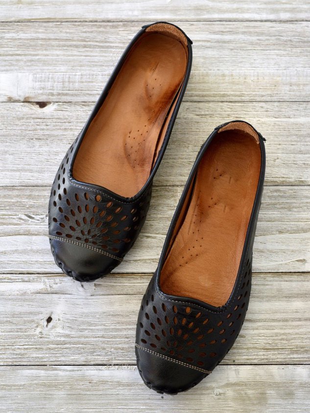 Retro Distressed Hollow Woven Flat Shoes