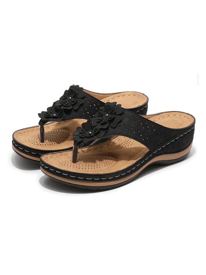 Faux Leather Three-dimensional Flower Decorative Hollow Wedge Flip-flops