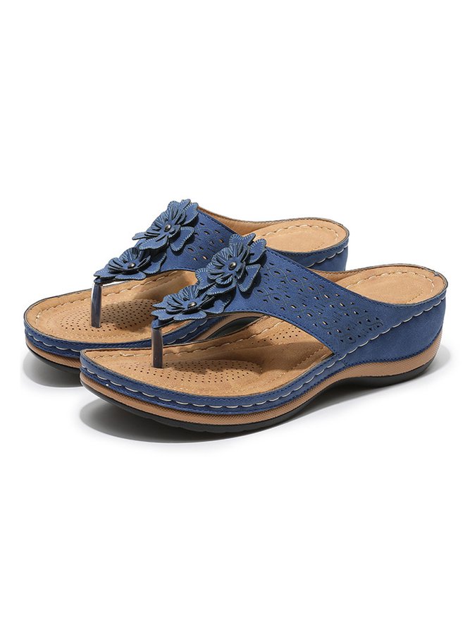 Faux Leather Three-dimensional Flower Decorative Hollow Wedge Flip-flops