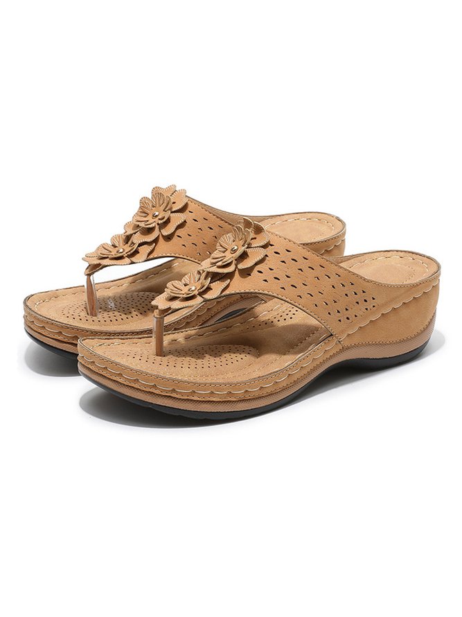 Faux Leather Three-dimensional Flower Decorative Hollow Wedge Flip-flops