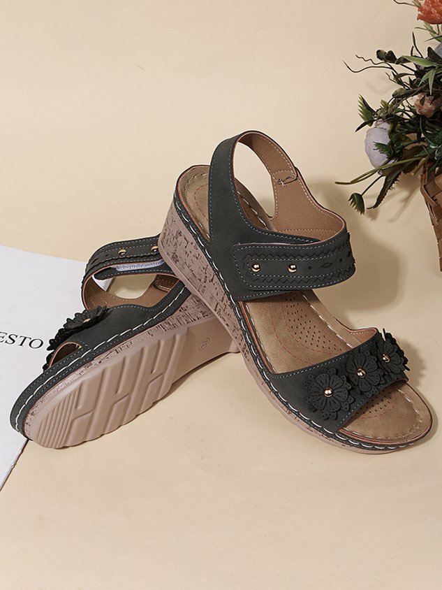 Beaded 3D Floral Casual Wedge Sandals