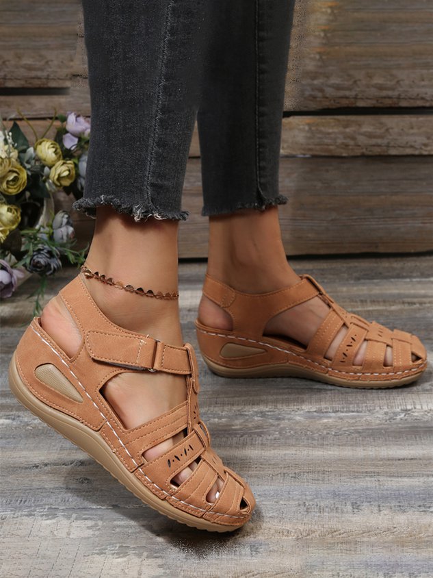 Floral Punching Cutouts Covered Toe Vintage Sandals