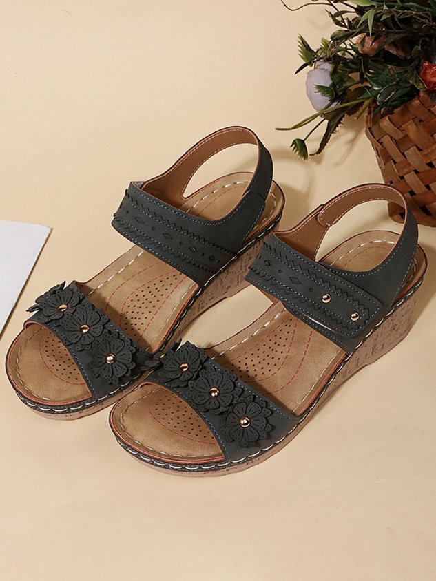 Beaded 3D Floral Casual Wedge Sandals
