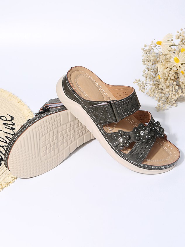 Rhinestone Three-dimensional Flower Comfortable Casual Velcro Slippers