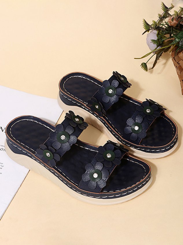 Three-dimensional Flowers Casual Wedge Heels Slippers