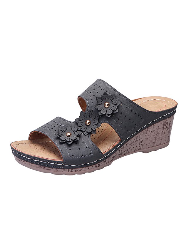 Women's Retro Three-dimensional Flower Holiday Wedge Slippers