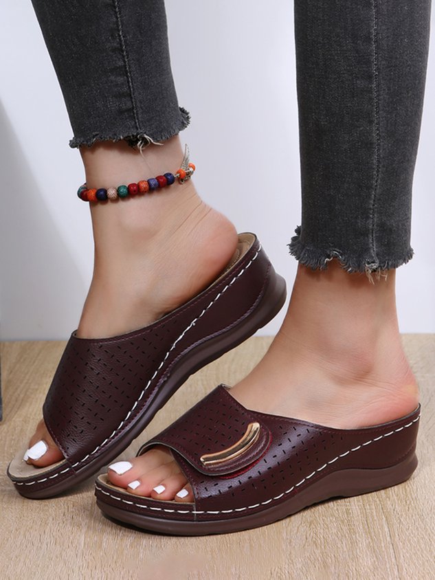 Perforated Hollow Metal Sheet Vintage Casual Slippers