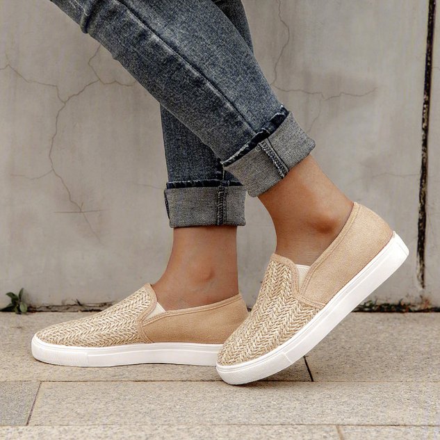 Pi Clue Flat Heel Sneakers