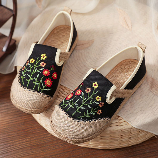 Women's Vintage Woven Embroidered Flats