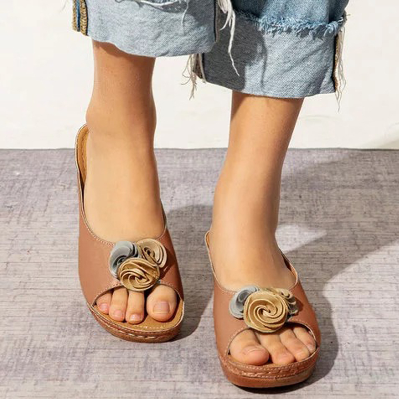 Flower Wedge Sandals