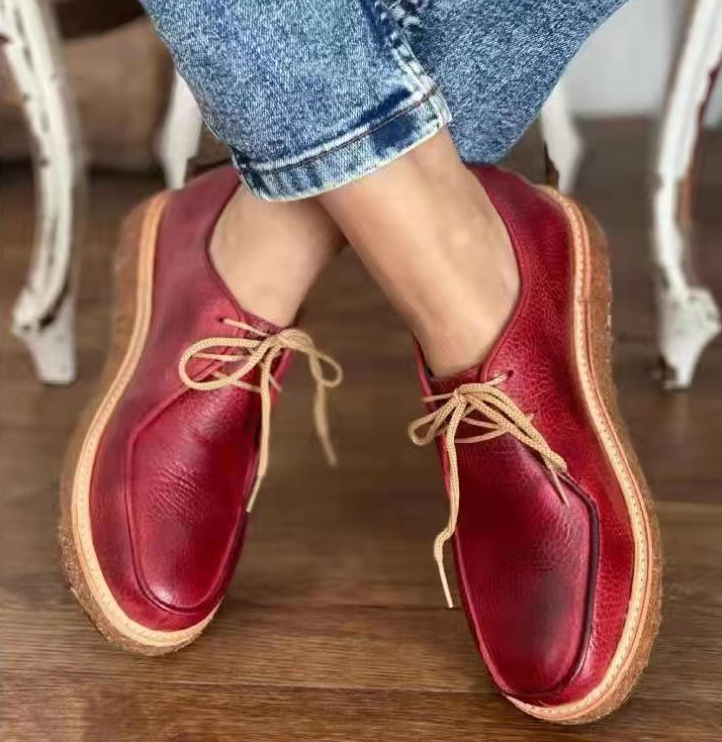 Casual Bullock Thick Soled Ladies Leather Shoes
