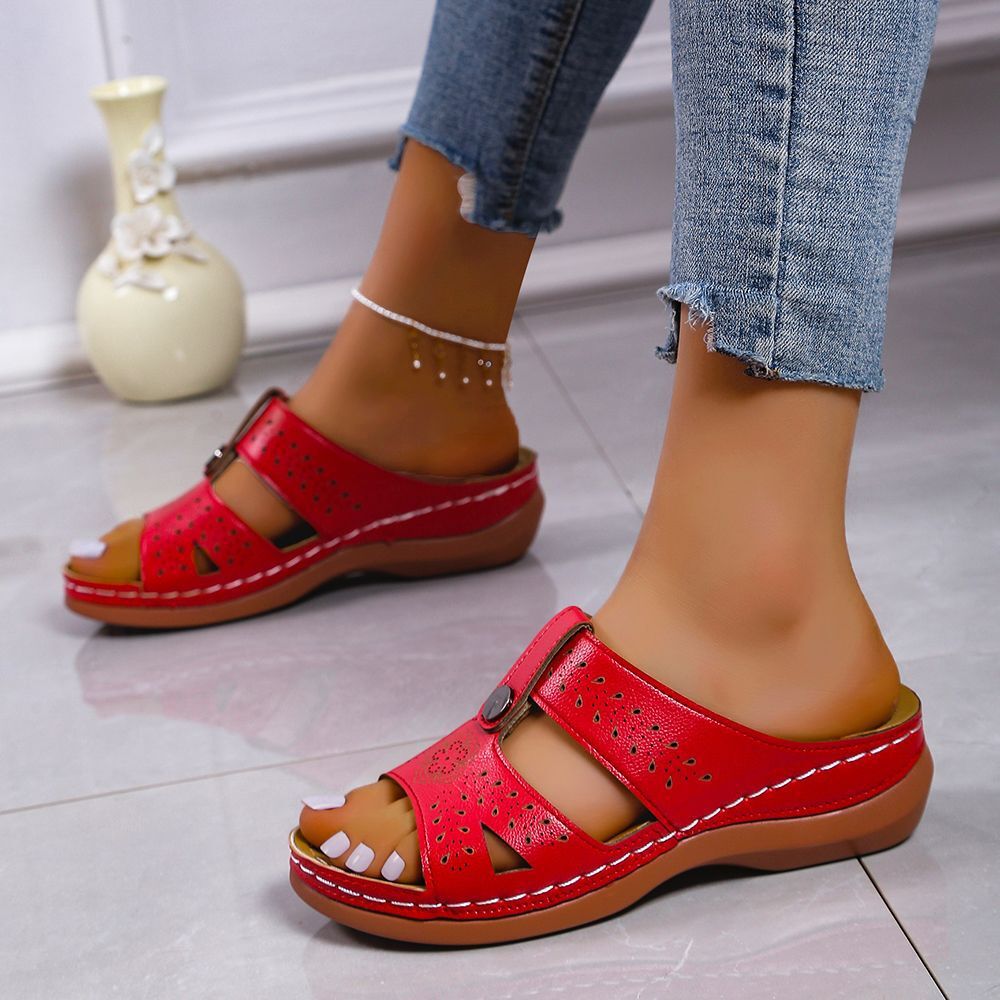 Platform Carved Beach Sandals