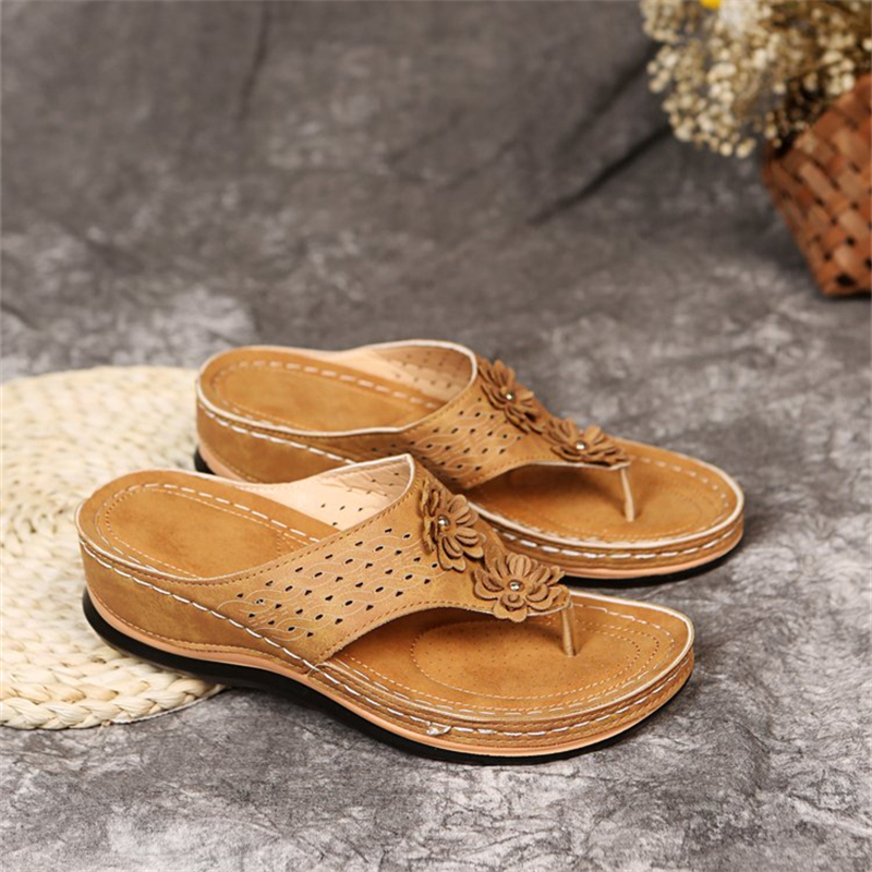 Round Head Ethnic Style Wedge Slippers