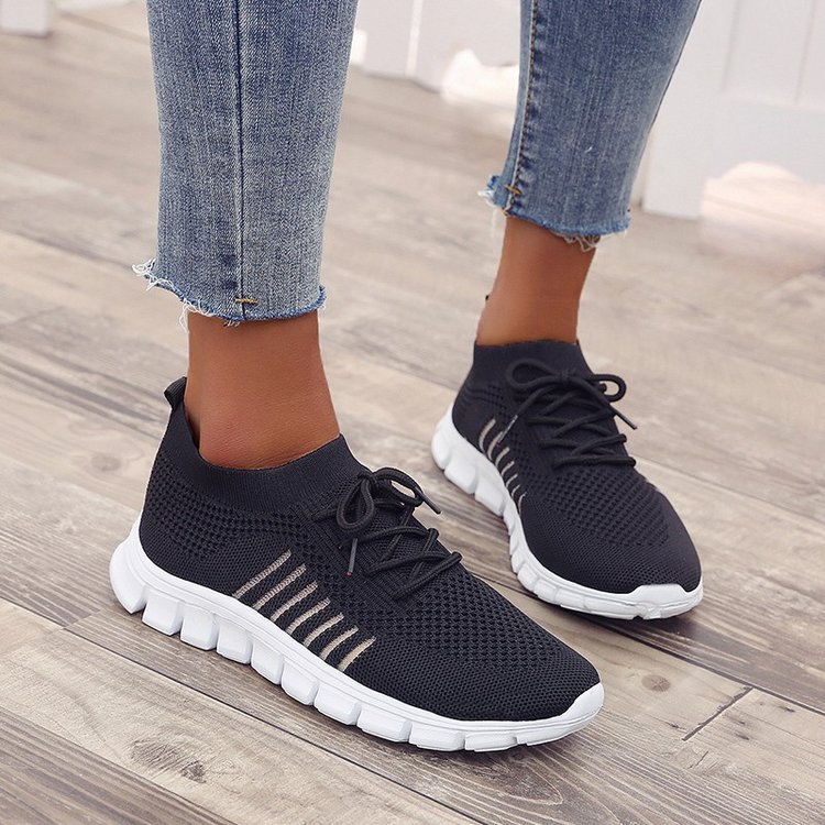 Flat Low Heel Mesh Flying Shoes