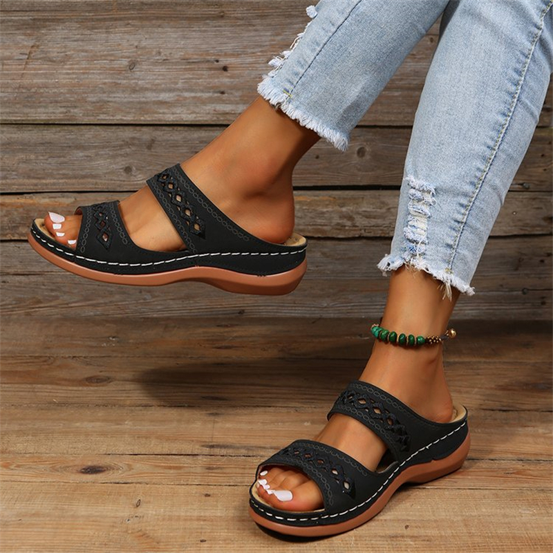 Round Head Retro Hollow Platform Slippers