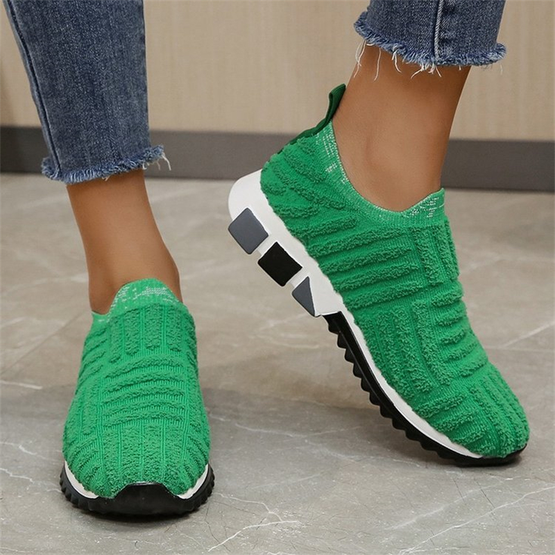 Ladies Round Head Plush Woven Casual Shoes