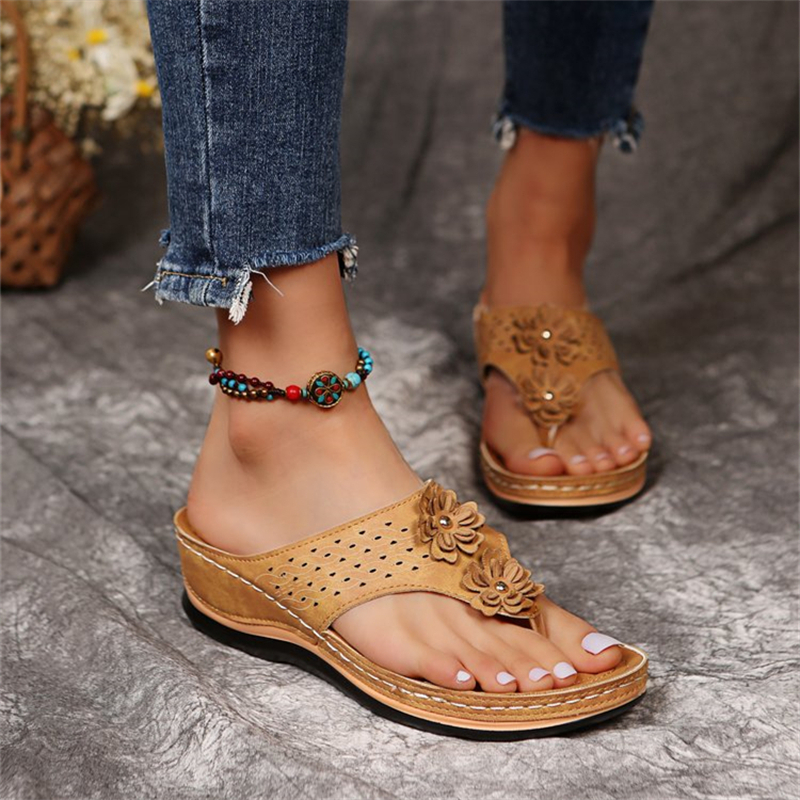 Round Head Ethnic Style Wedge Slippers