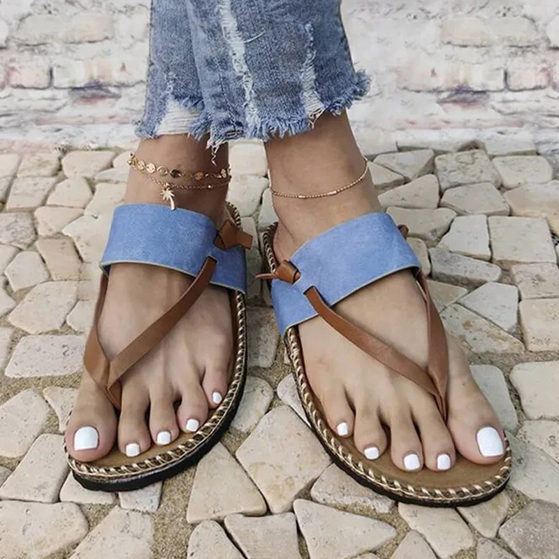 Women's flat bottom flip toe slippers