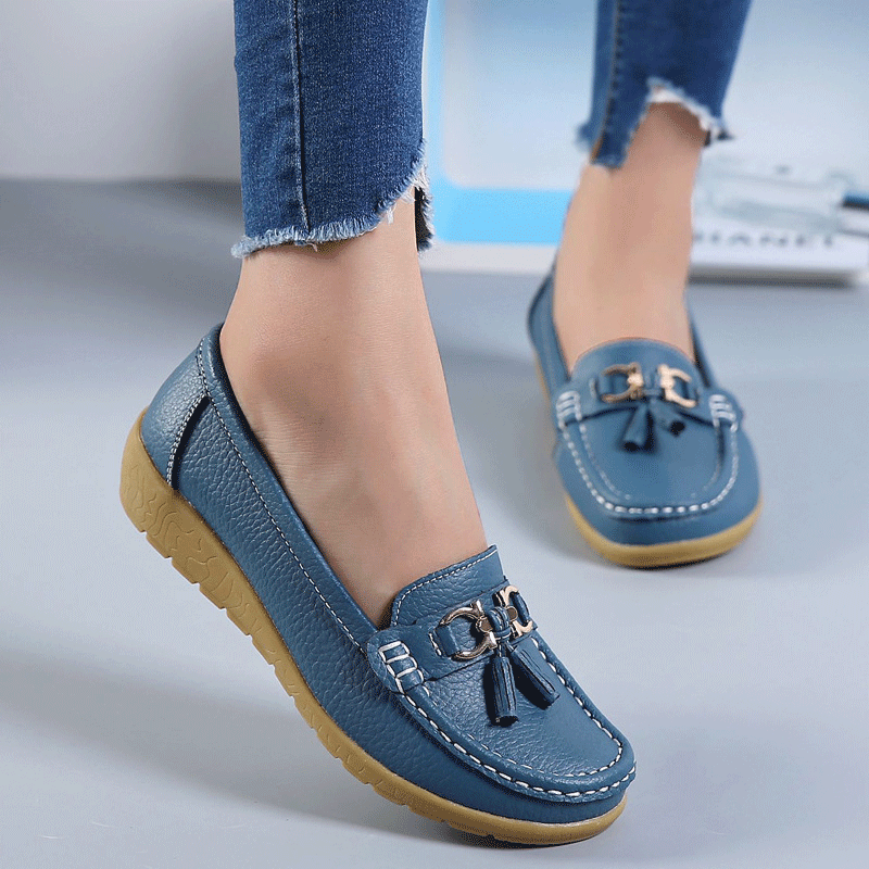 Flat casual women's shoes