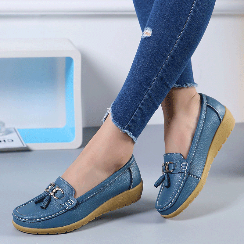Flat casual women's shoes