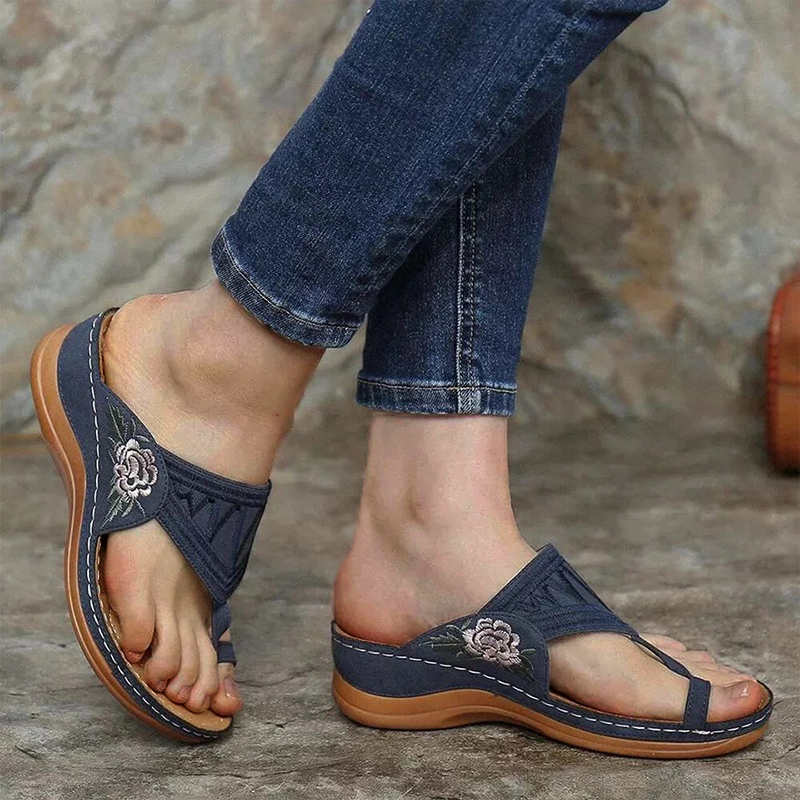 Women's embroidered comfortable wedge sandals