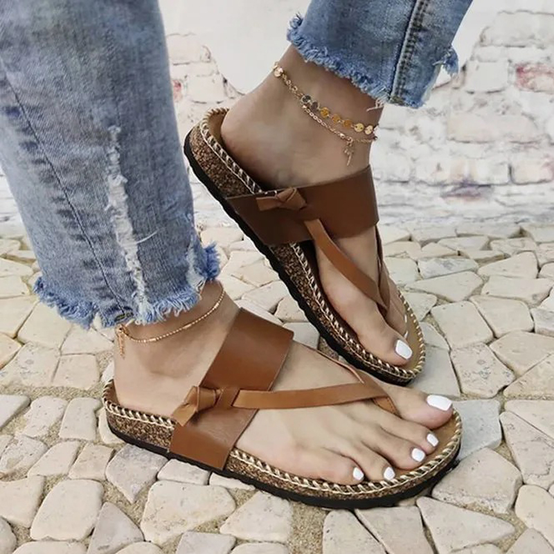 Women's flat bottom flip toe slippers