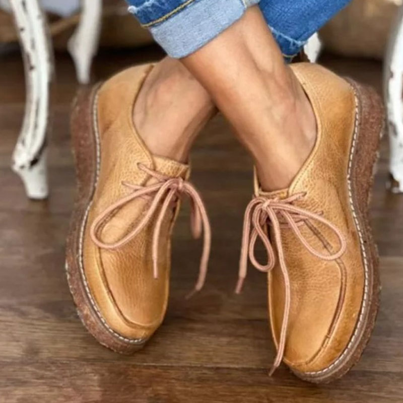 Casual Bullock Thick Soled Ladies Leather Shoes