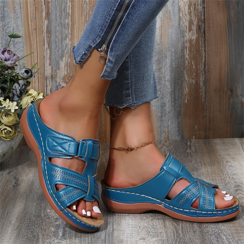 Ethnic Style Round Head Hollow Platform Slippers