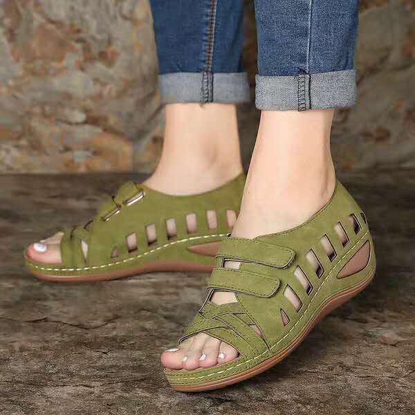 Women's plus size retro hole non-slip slope sandals