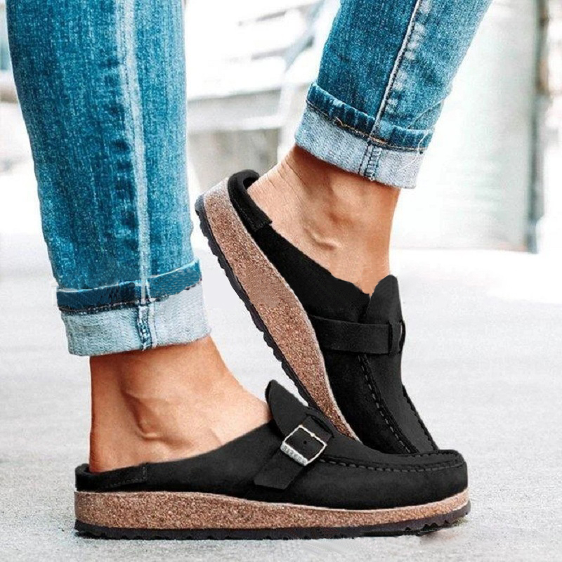 Ladies Casual Sandals Outside Baotou