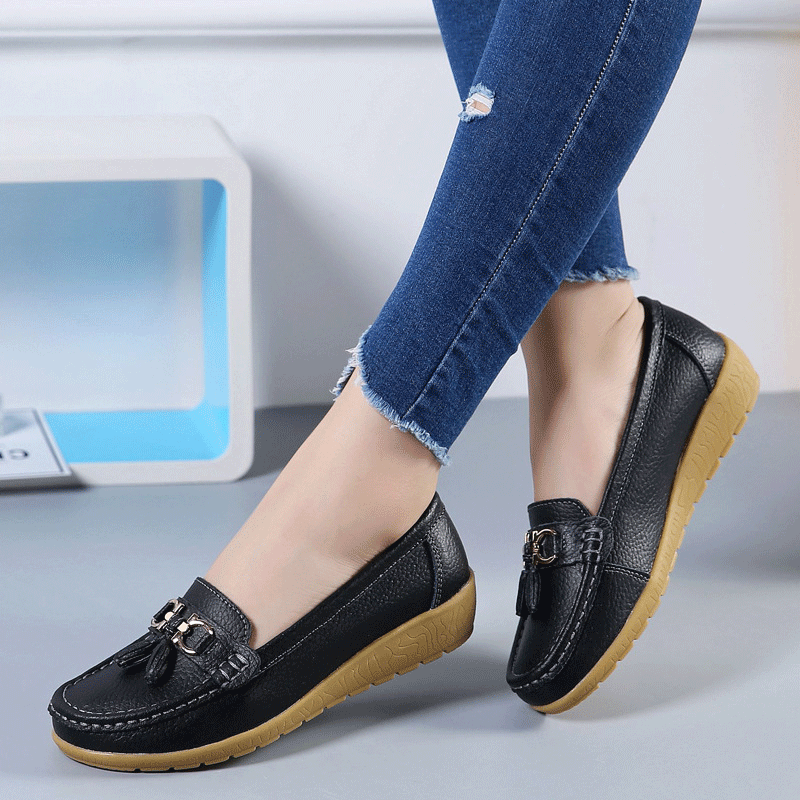 Flat casual women's shoes