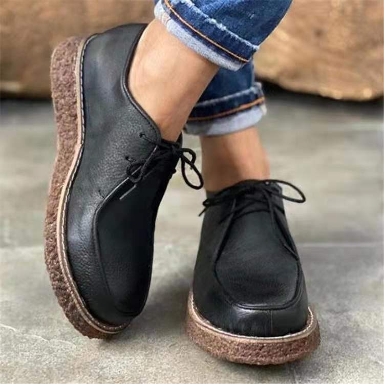 Casual Bullock Thick Soled Ladies Leather Shoes