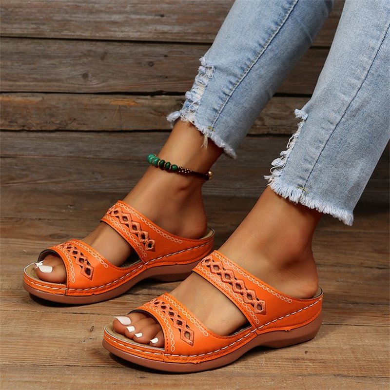 Round Head Retro Hollow Platform Slippers