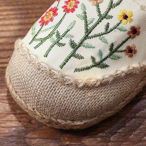 Women's Vintage Woven Embroidered Flats