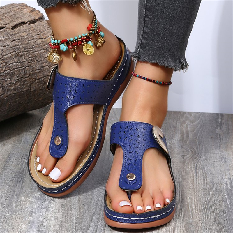 Women's Retro Round T-strap Beach Slippers