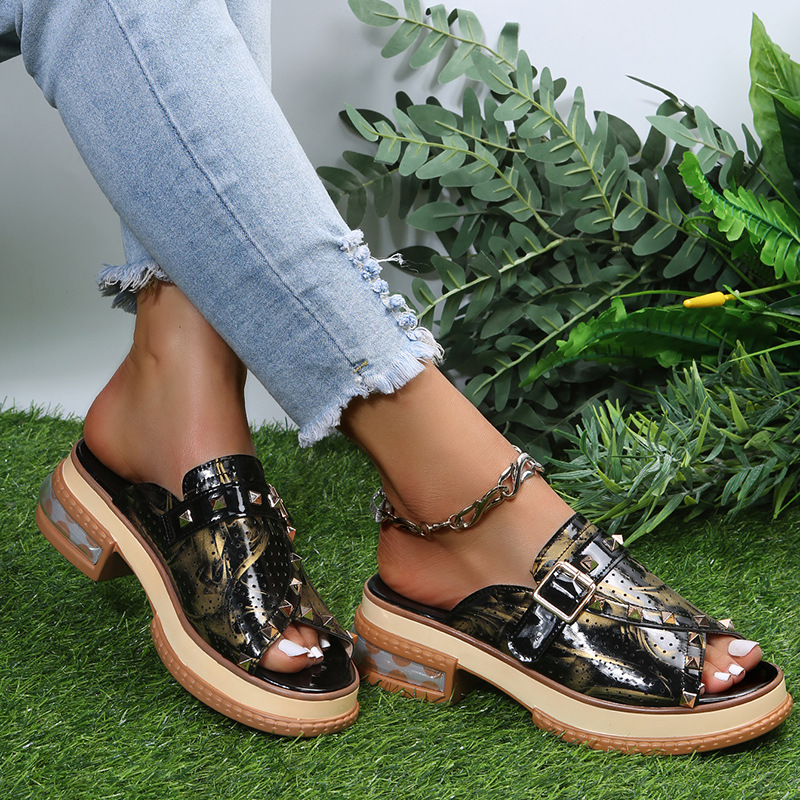 Stylish Shiny Studded Platform Sandals