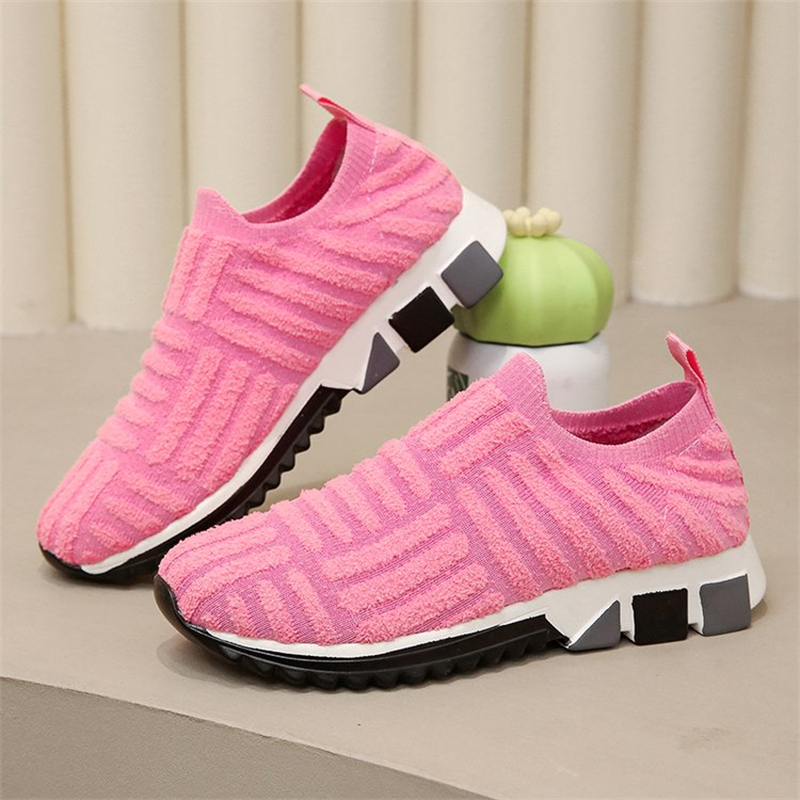Ladies Round Head Plush Woven Casual Shoes