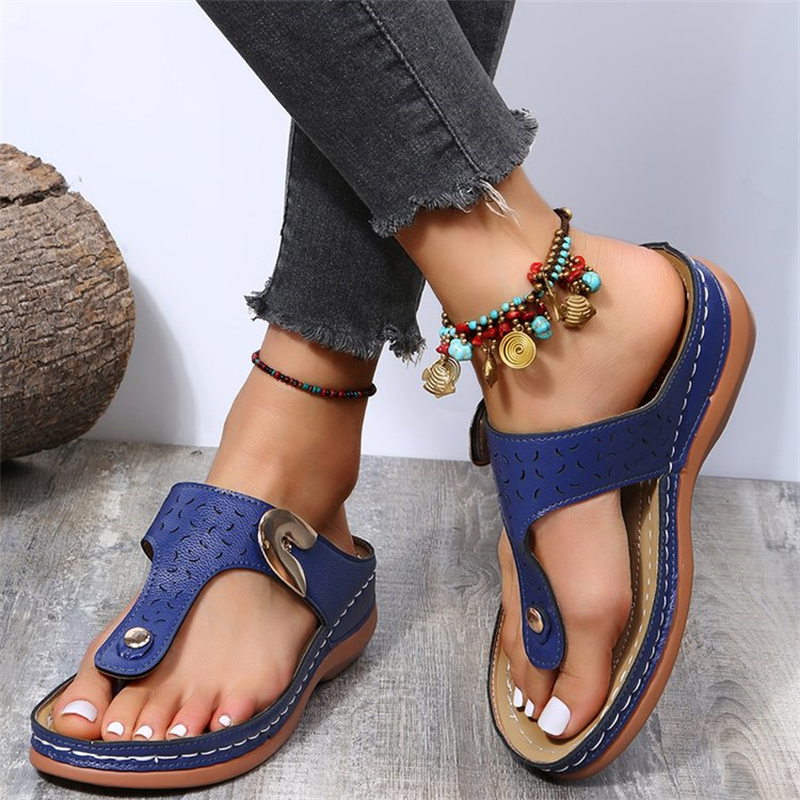 Women's Retro Round T-strap Beach Slippers