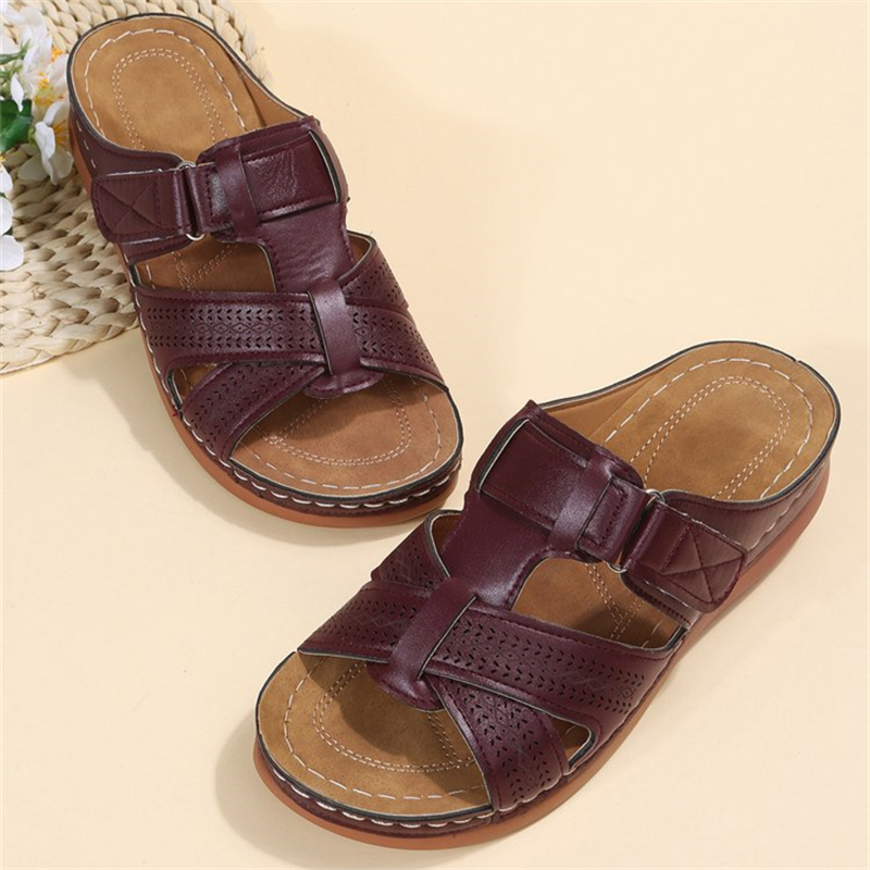Ethnic Style Round Head Hollow Platform Slippers