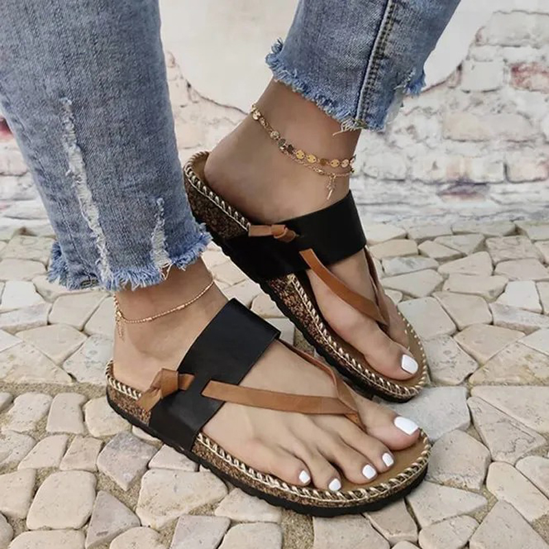 Women's flat bottom flip toe slippers