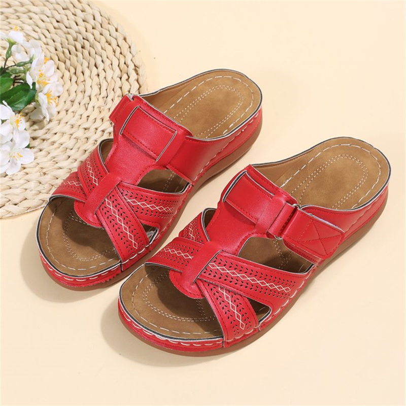 Ethnic Style Round Head Hollow Platform Slippers
