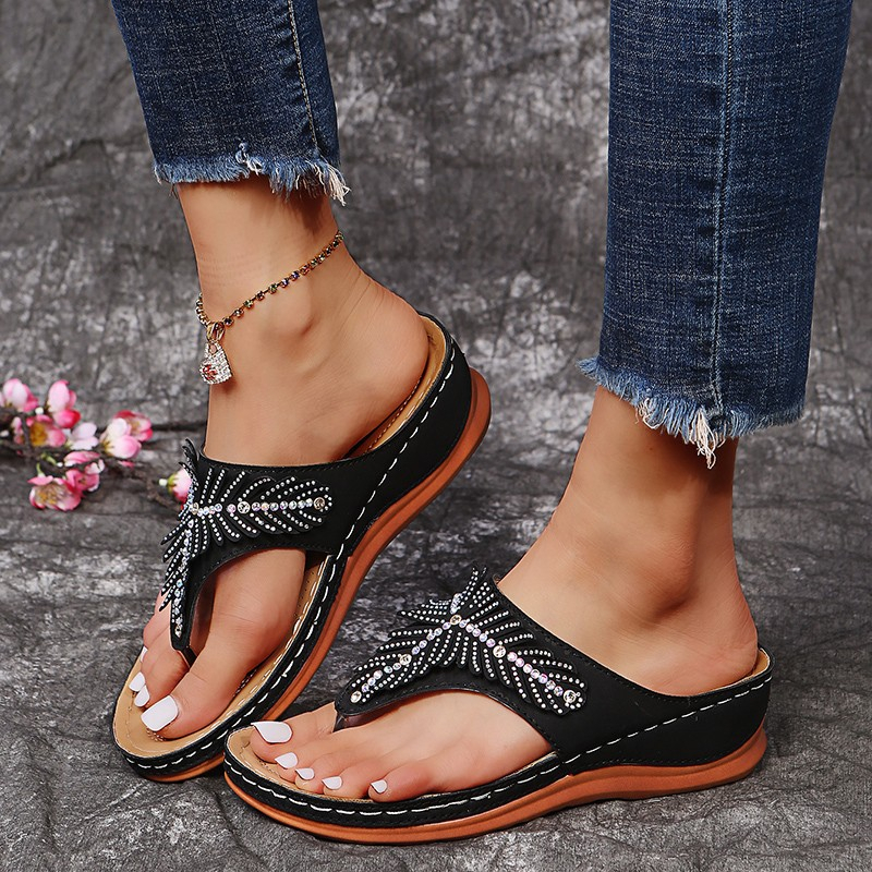Round Toe Retro Style Hot Tile Platform Slippers