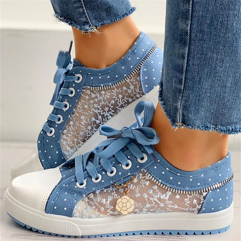 Ladies Vintage Round Toe Lace Casual Shoes