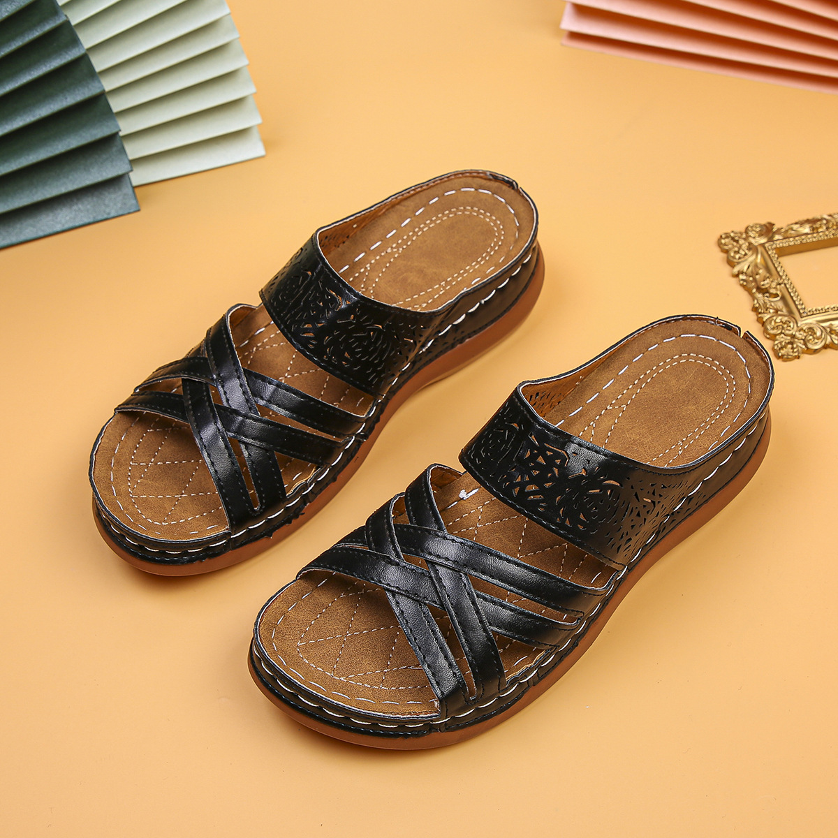 Women's Solid Color Casual Platform Sandals